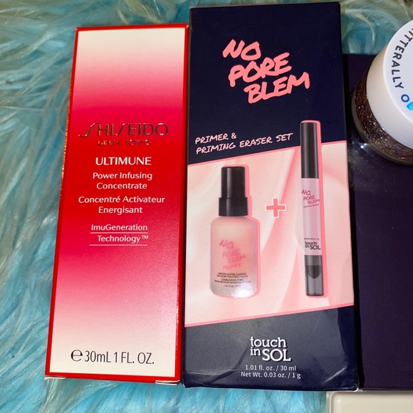 Makeup Bundle - Picture 2 of 6